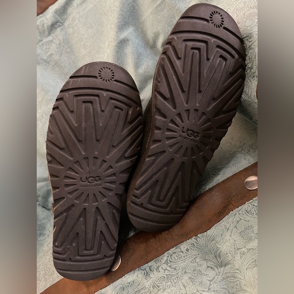 Ugg Classic Tall Boots Black Tasman Braid Beautiful Condition! Size 9 - Picture 4 of 8